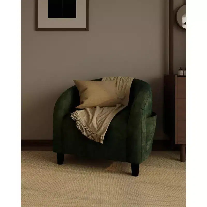 Fauteuil club 28 en velours avec dossier en U, accoudoirs incurvés et assise rembourrée douce pour salon et chambre