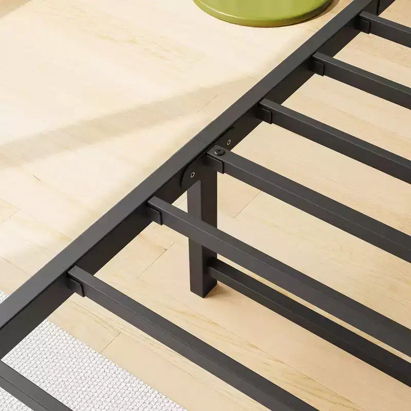 Cadre de lit double avec tête de lit de rangement et station de recharge, pas besoin de sommier tapissier pour chambre à coucher
