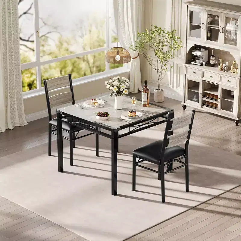 Ensemble de table à manger peu encombrant en MDF avec base en fer et chaises gigognes pour petite cuisine, appartement ou coin petit-déjeuner