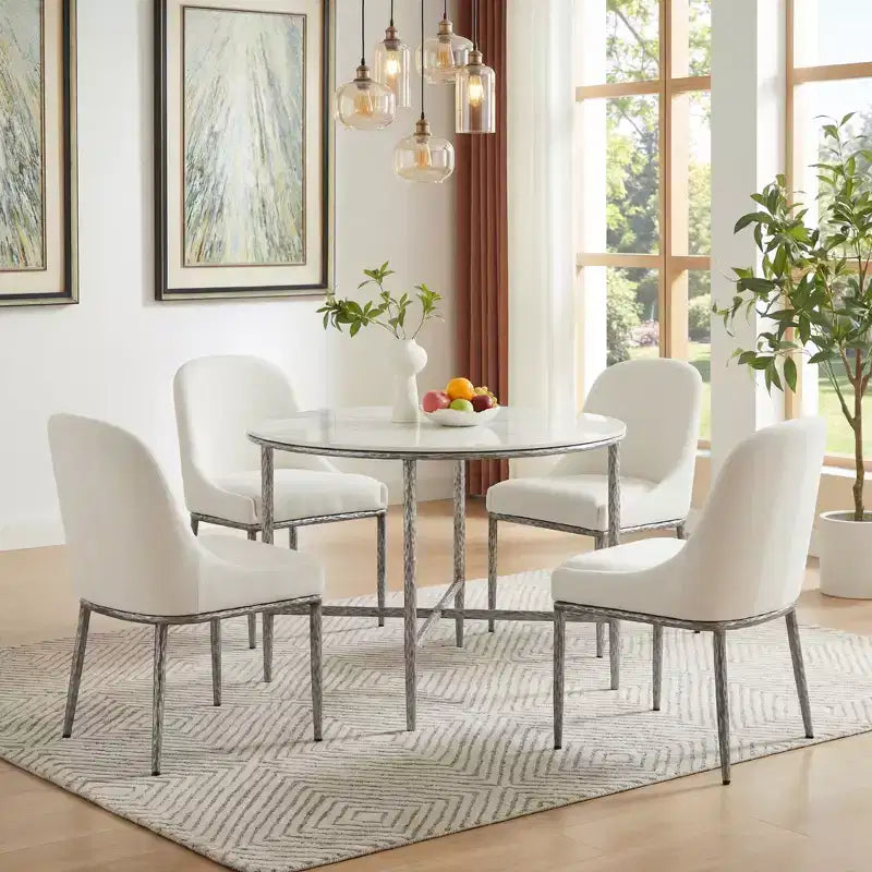 Christopher Knight Home Valeska, ensemble de 5 pièces : table à manger en pierre frittée forgée à la main, style industriel de luxe, avec chaises de salle à manger rembourrées.